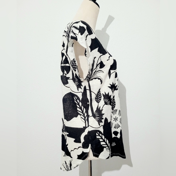 Nicole Miller 100% Linen Top Blouse Black White Floral Print Short Sleeve Size M - Picture 3 of 12